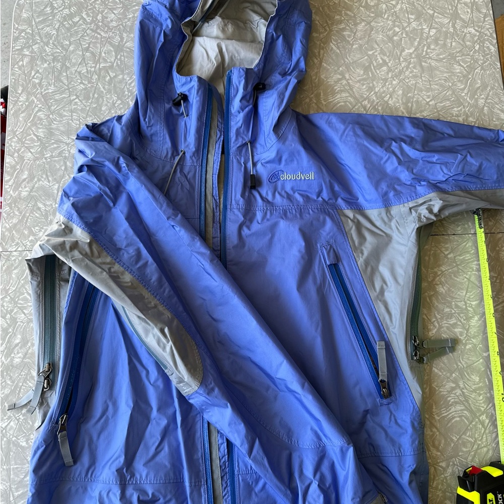 Cloudveil Blue and Gray Jacket with Hood and Weather-Resistant Fabric